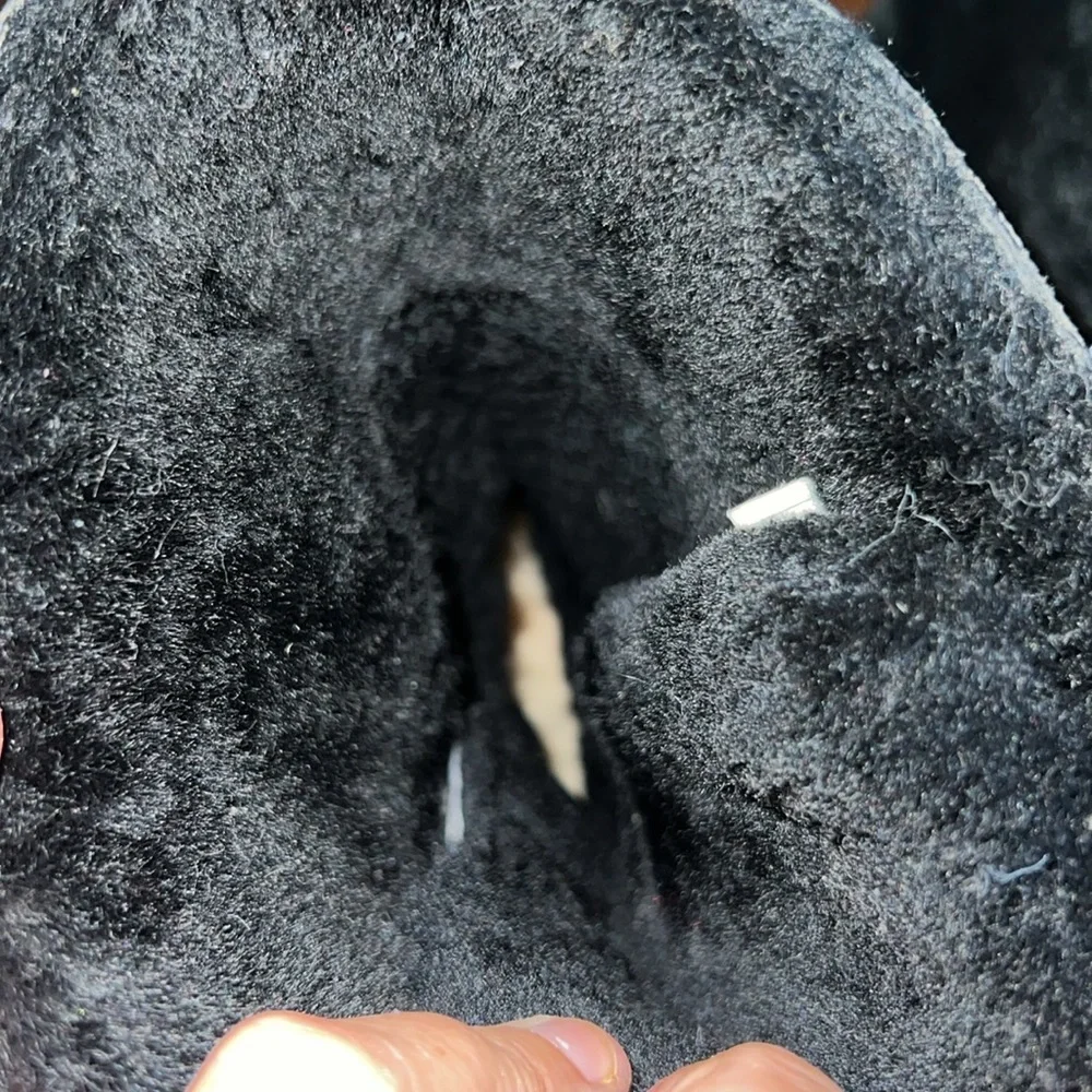 UGG Roseberry Tall Lace Back Black Women”s Size 8 Sheepskin Boots - Picture 6 of 10